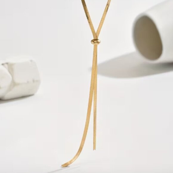 18k Gold Plated Stainless Steel Y-Shaped Chain Necklace - Picture 3 of 6